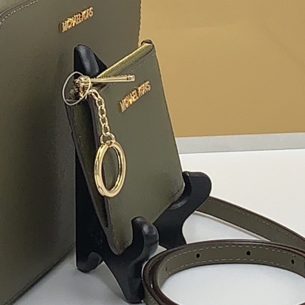 MICHAEL KORS SMALL TOP ZIP COINPOUCH WITH ID KEYCHAIN CARDHOLDER WALLET
OLIVE - Picture 16 of 16